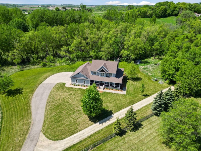8360 E 280th St, Webster, MN 55088