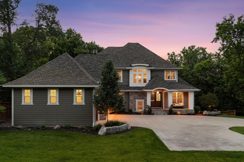 2890 Ella Ln, Minnetonka, MN 55305