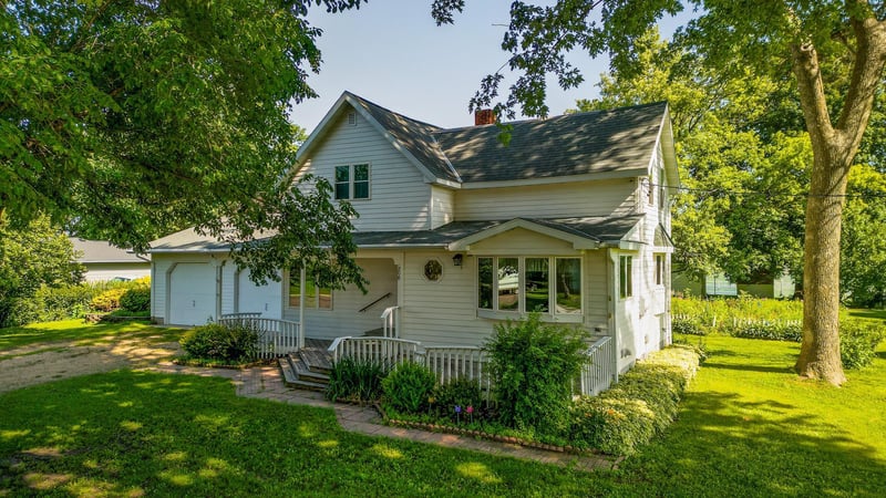 208 Lincoln St SW, Mapleton, MN 56065