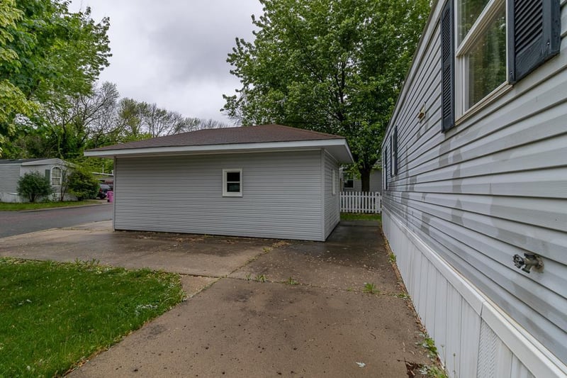 2526 S Bridge St #114, New Ulm, MN 56073