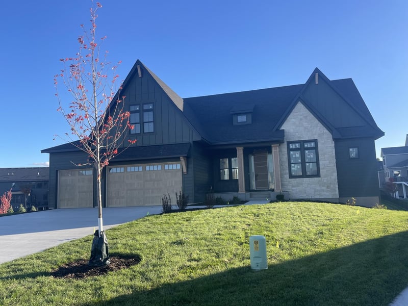 4575 Fountain Ln N, Plymouth, MN 55446