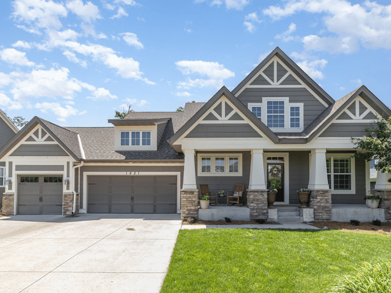 1621 Dutch Lake Dr, Minnetrista, MN 55364