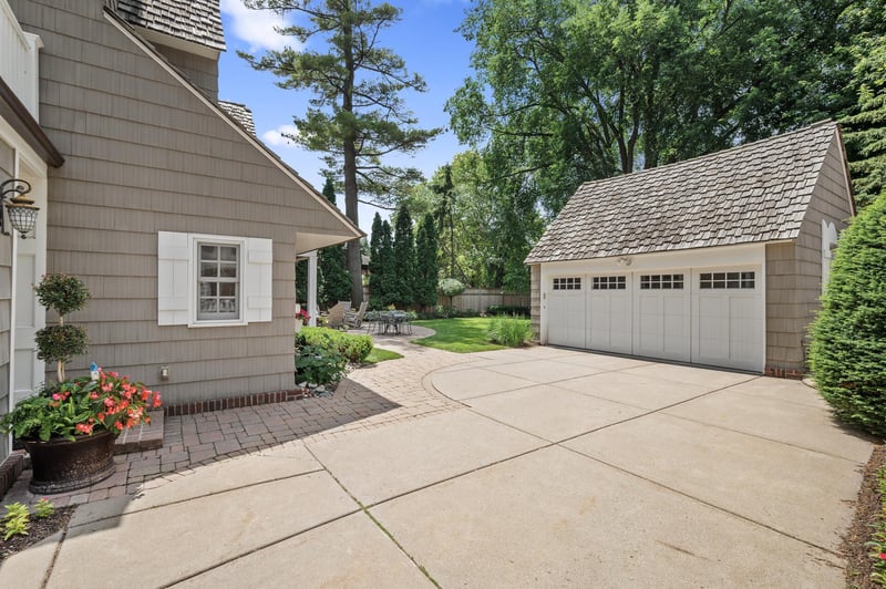 4504 Wooddale Ave, Edina, MN 55424