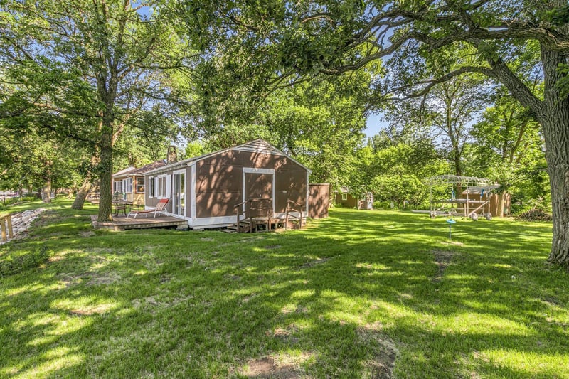 9497 123rd Ave SE, Lake Lillian, MN 56253