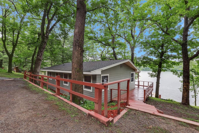 1625 Niles Ln, Centuria, WI 54824
