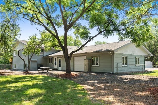 345 Quinlan Ave S, Lakeland, MN 55043