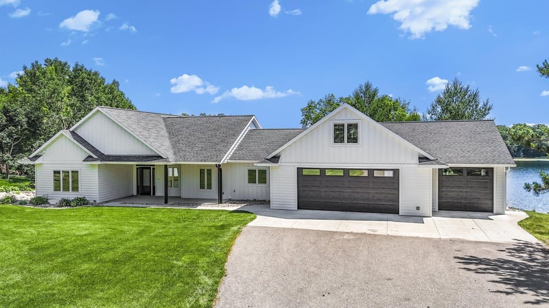3007 W Lake Jessie Dr SE, Alexandria, MN 56308