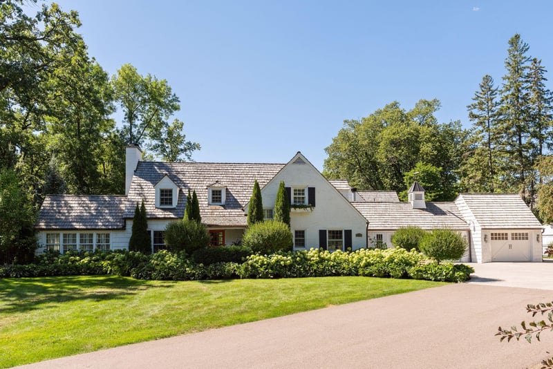 2209 Meeting St, Wayzata, MN 55391