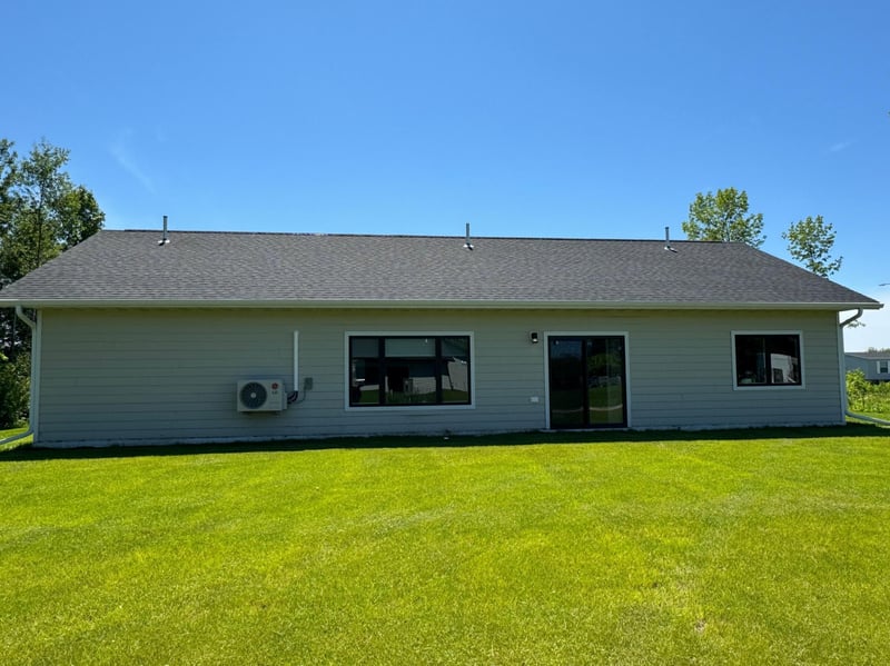 605 Lincoln St SE, Warroad, MN 56763