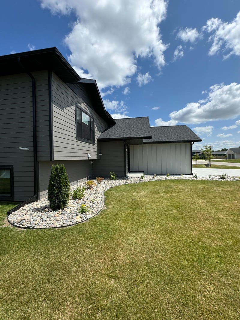 515 Lincoln St SE, Warroad, MN 56763