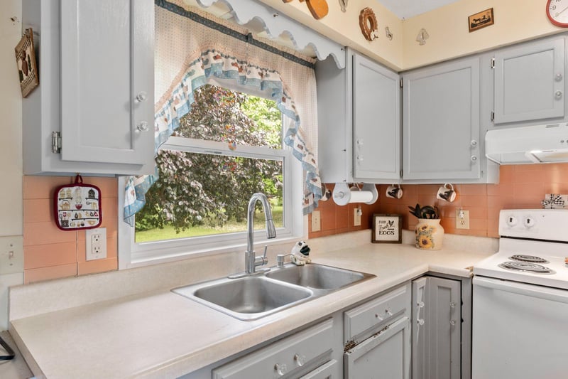1304 Central Ave, Centuria, WI 54824