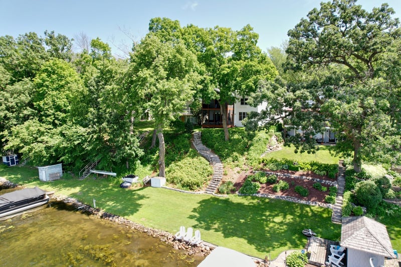 577 Park Ln, Orono, MN 55356