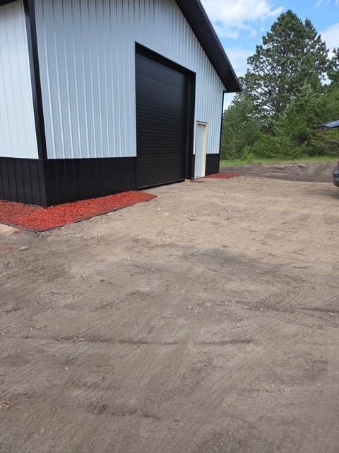 18260 Norway Woods Cir, New London, MN 56273