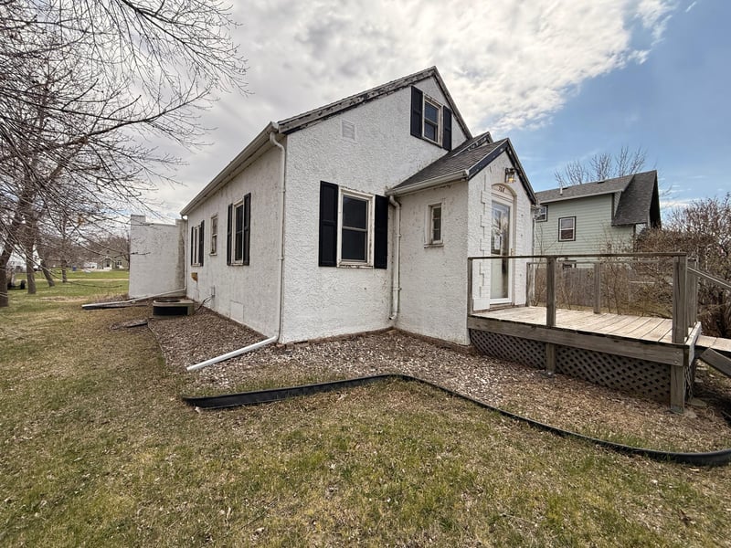 708 5th Ave, Madison, MN 56256