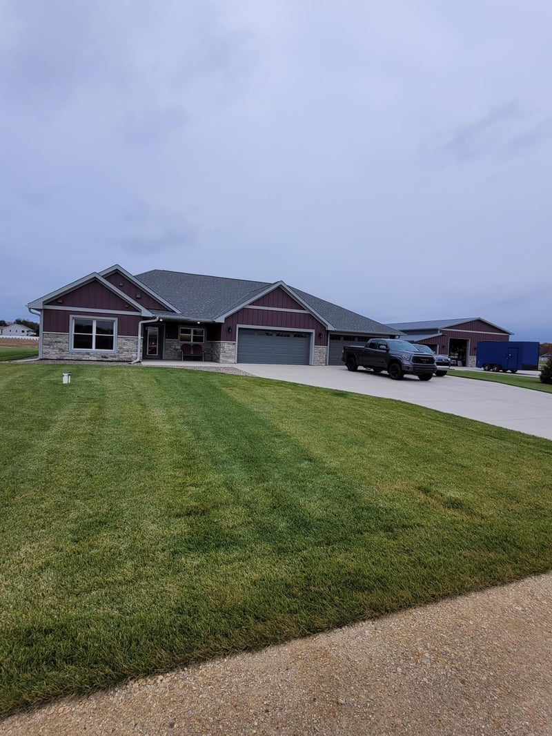 19567 Butternut St NW, Oak Grove, MN 55011
