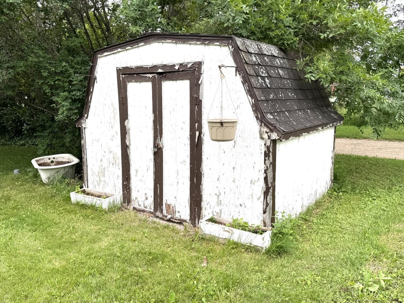 220 Inderlee Ave S, Fosston, MN 56542