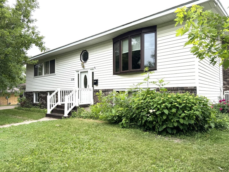 220 Inderlee Ave S, Fosston, MN 56542