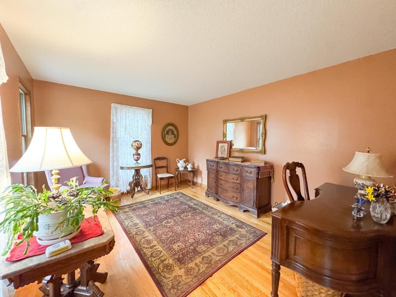 301 4th Ave SE, Pelican Rapids, MN 56572