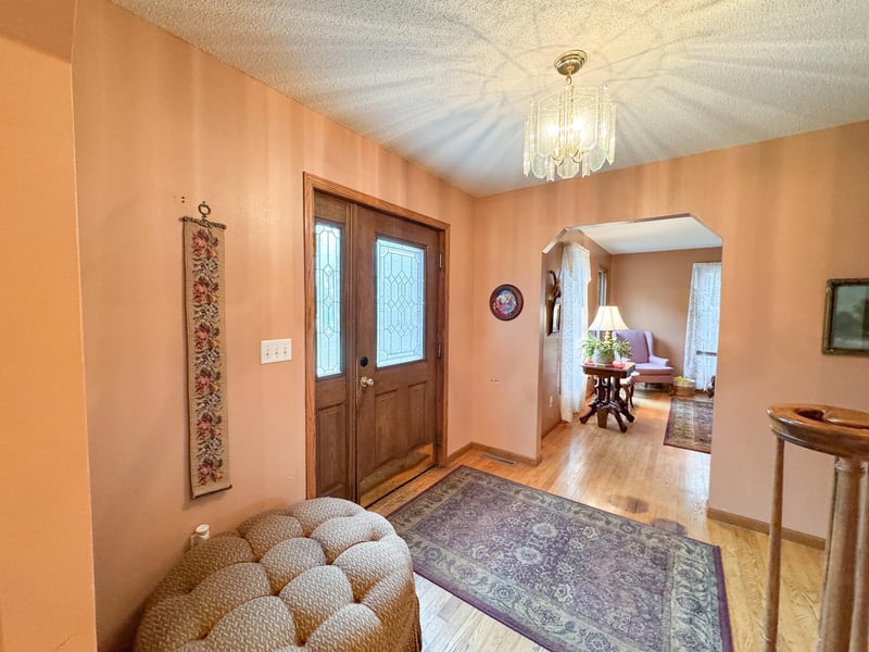 301 4th Ave SE, Pelican Rapids, MN 56572