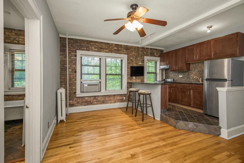 1901 Stevens Ave #206, Minneapolis, MN 55403