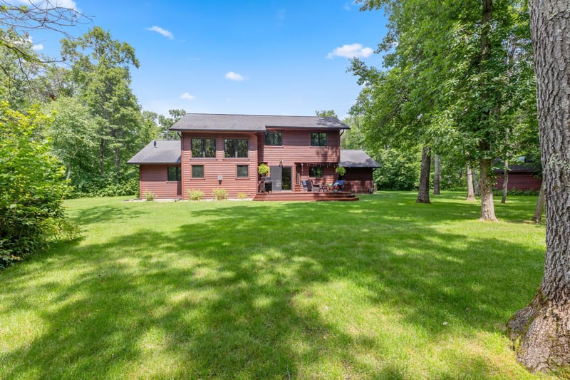 32301 Russ Ct, Breezy Point, MN 56472