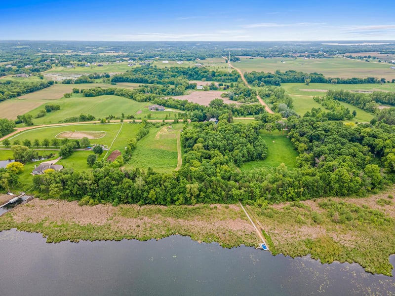 2565 Highland Rd, Maple Plain, MN 55359