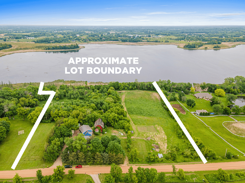 2565 Highland Rd, Maple Plain, MN 55359