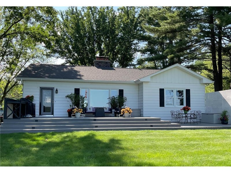 312 Walnut St, Taylors Falls, MN 55084