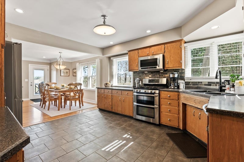 312 Walnut St, Taylors Falls, MN 55084