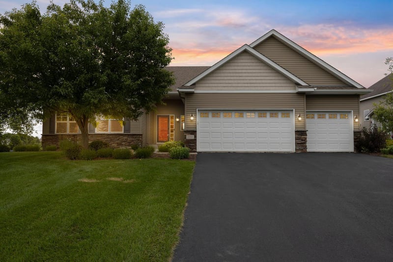 4869 Merganser Dr, Minnetrista, MN 55375