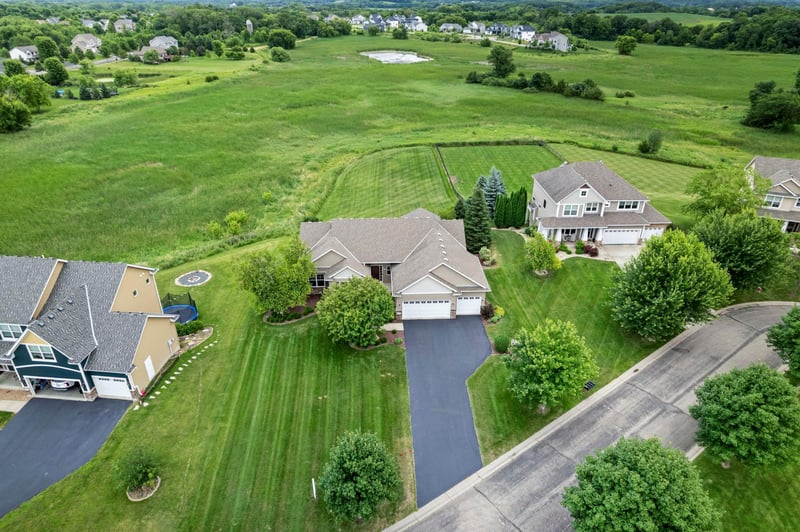 4869 Merganser Dr, Minnetrista, MN 55375