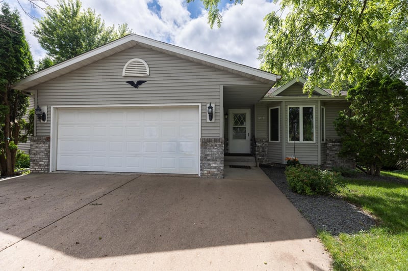 23391 Belmont St, Hampton, MN 55031