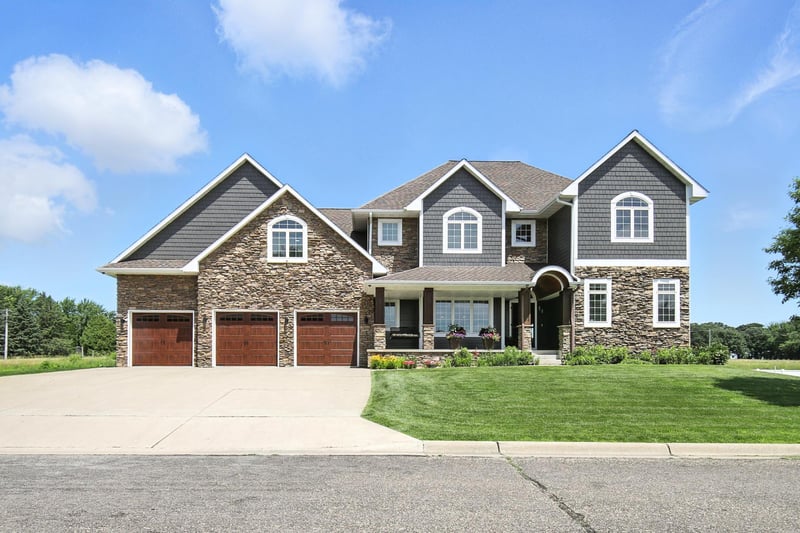 1570 Wood Duck Ln NE, Owatonna, MN 55060