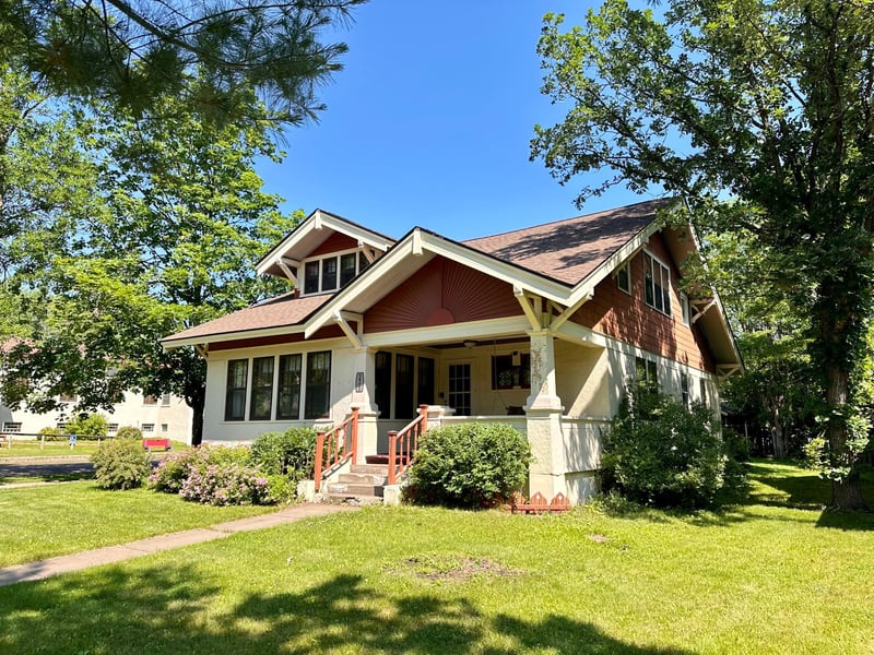 221 3rd St, Moose Lake, MN 55767