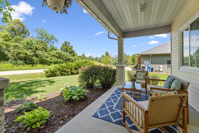 271 E Garvin Heights Rd, Winona, MN 55987