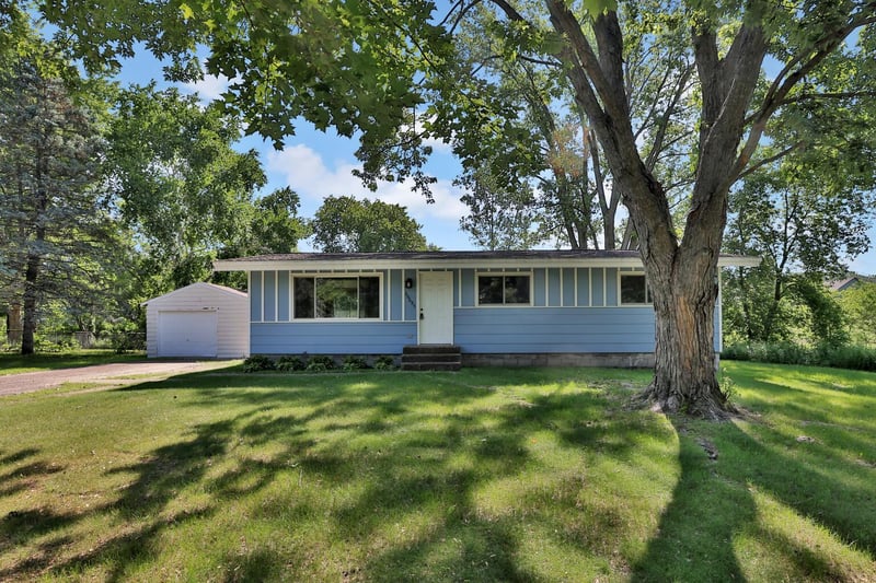 26695 Freeport Ave, Wyoming, MN 55092