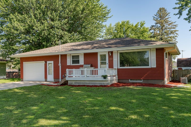 212 Church St, Claremont, MN 55924