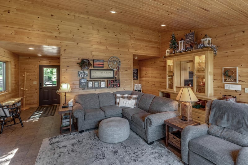 20799 Floral Ln, Nevis, MN 56467