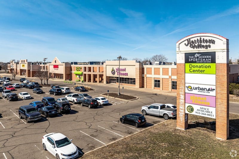 40 Coon Rapids Blvd NW, Minneapolis, MN 55448