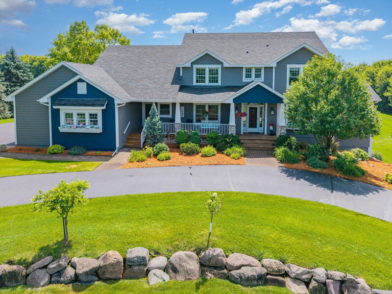 2605 Thoroughbred Ln, Orono, MN 55356