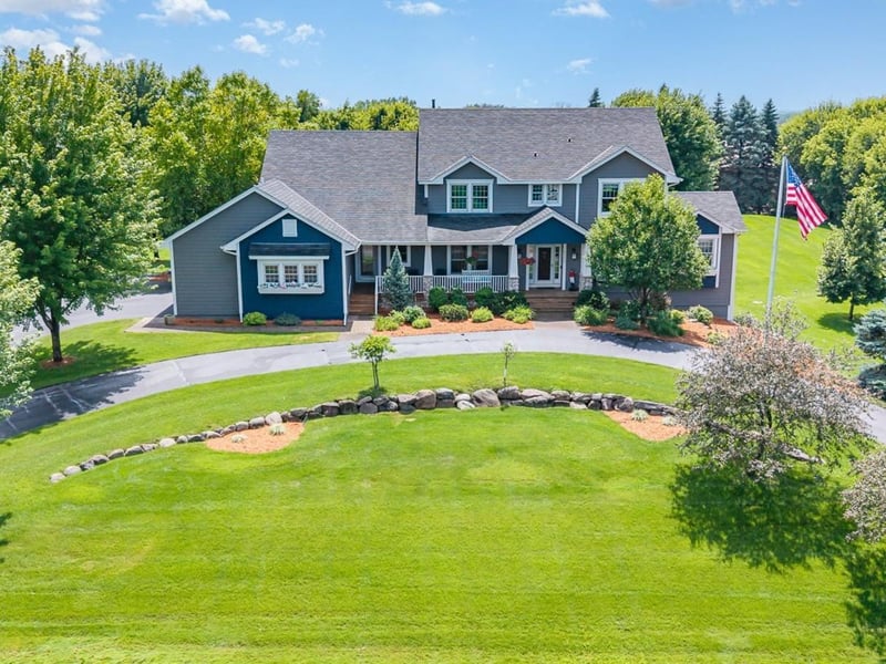 2605 Thoroughbred Ln, Orono, MN 55356