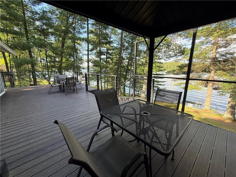 N2590 Warren Rd, Sarona, WI 54870