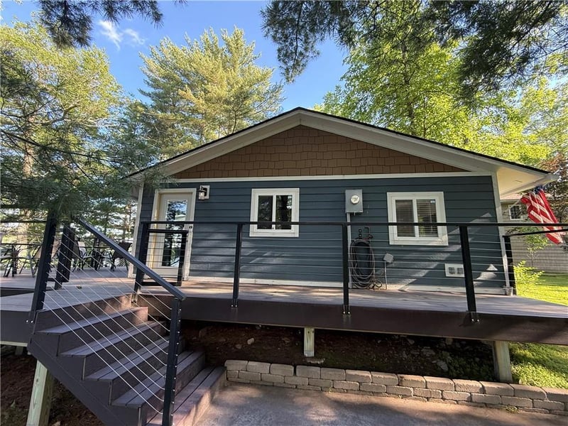 N2590 Warren Rd, Sarona, WI 54870