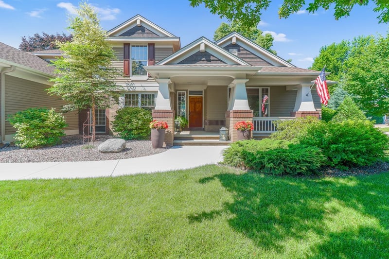 3309 Nathaniel Ct, Vadnais Heights, MN 55127