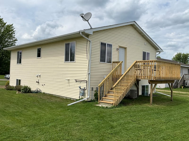 208 2nd St, Henning, MN 56551