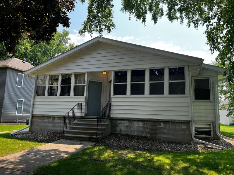219 2nd St NE, Blooming Prairie, MN 55917