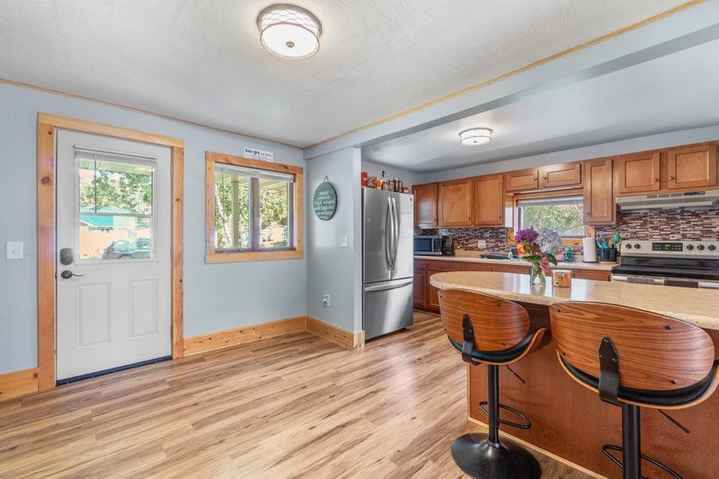 315 S Woodworth St, Elmwood, WI 54740