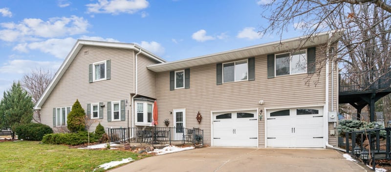 5945 Kellogg Ave, Edina, MN 55424