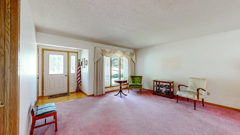 120 6th St SW, Chatfield, MN 55923