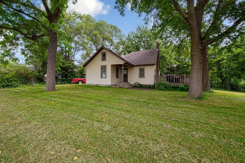 23231 Farwell Ave, Warsaw, MN 55087